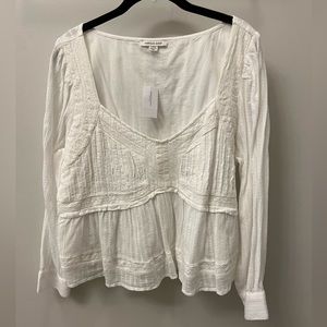 White American Eagle blouse